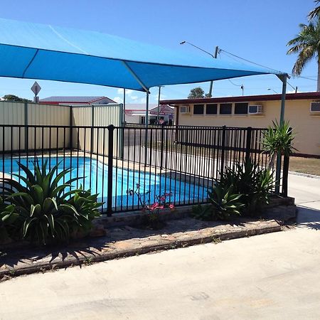 Shell Motel โบเวน ภายนอก รูปภาพ