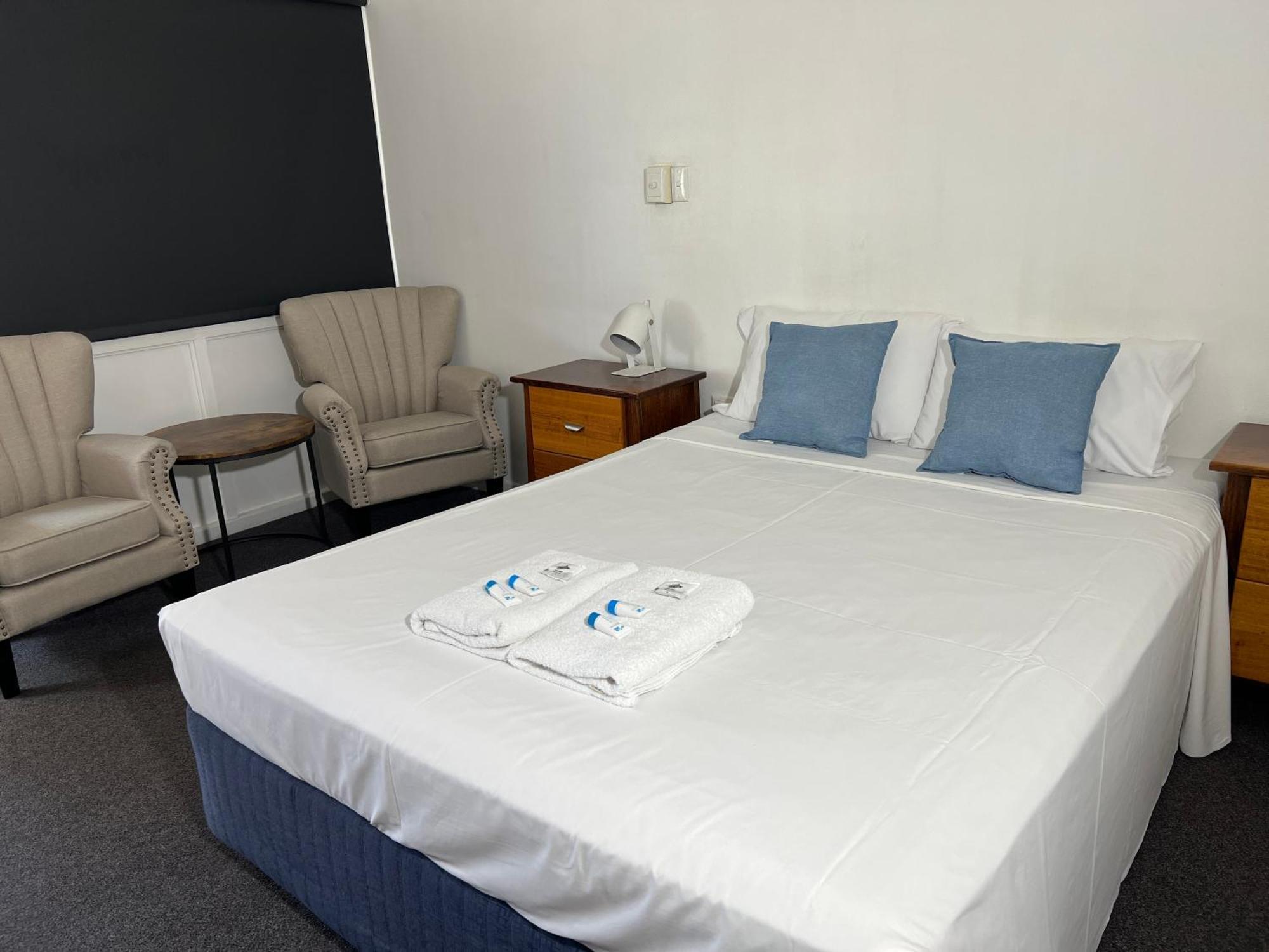 Shell Motel โบเวน ภายนอก รูปภาพ