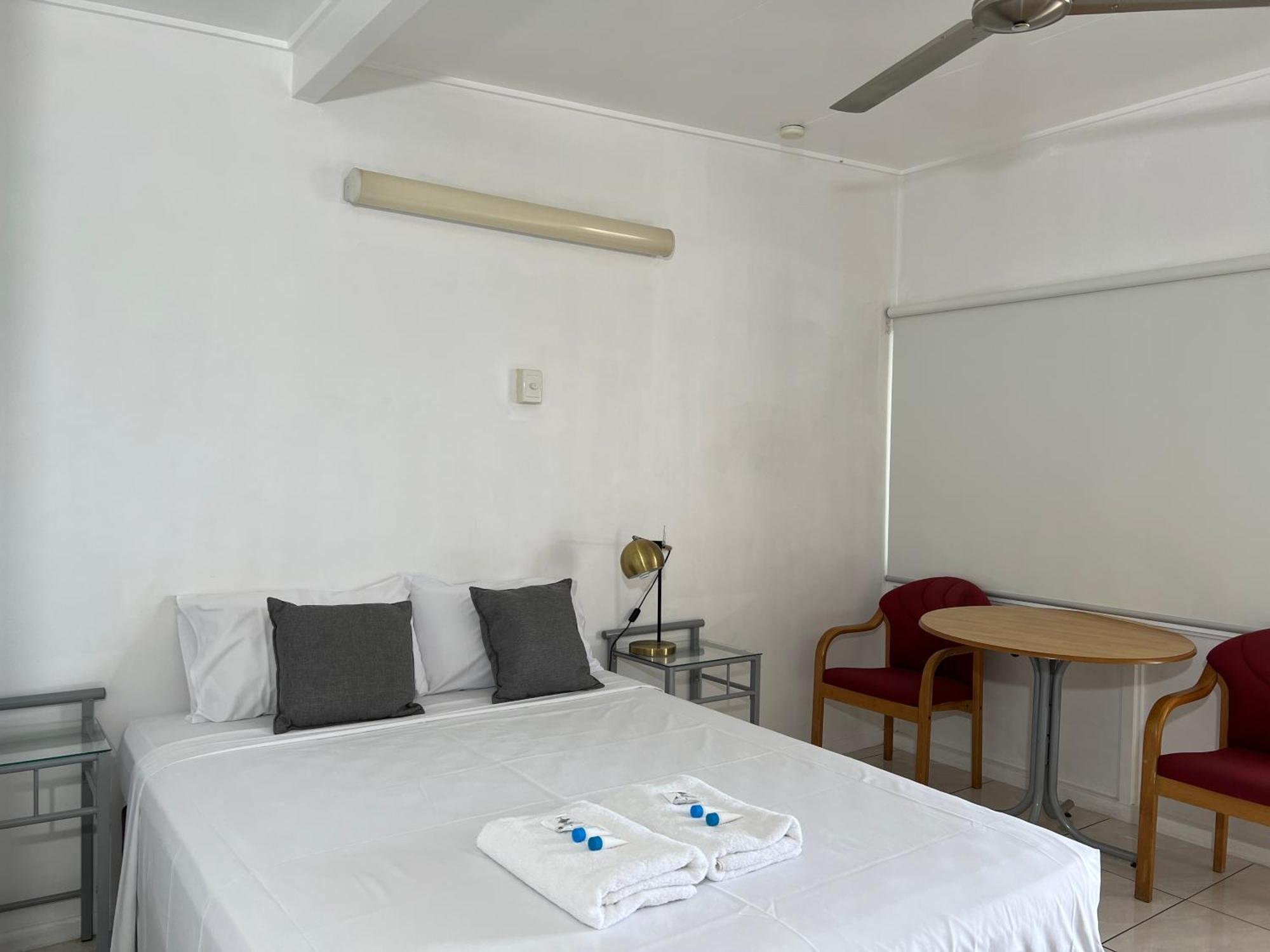 Shell Motel โบเวน ภายนอก รูปภาพ
